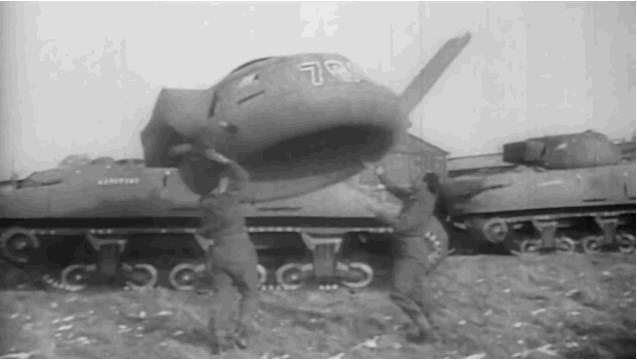 第二次世界大戦 風船 戦車 デコイ ニセモノ