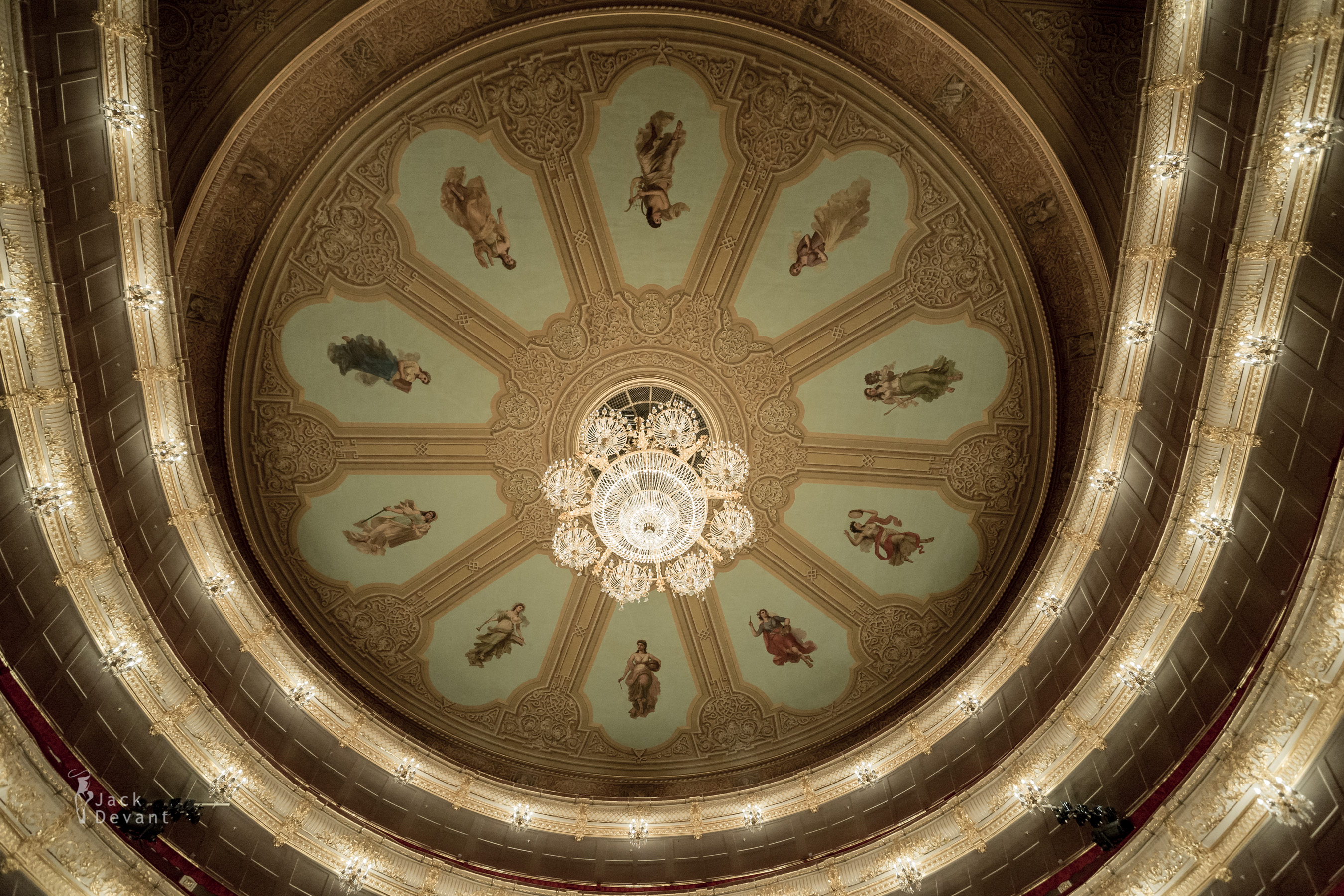 Jack-Devant-Bolshoi-Theatre-104.jpg
