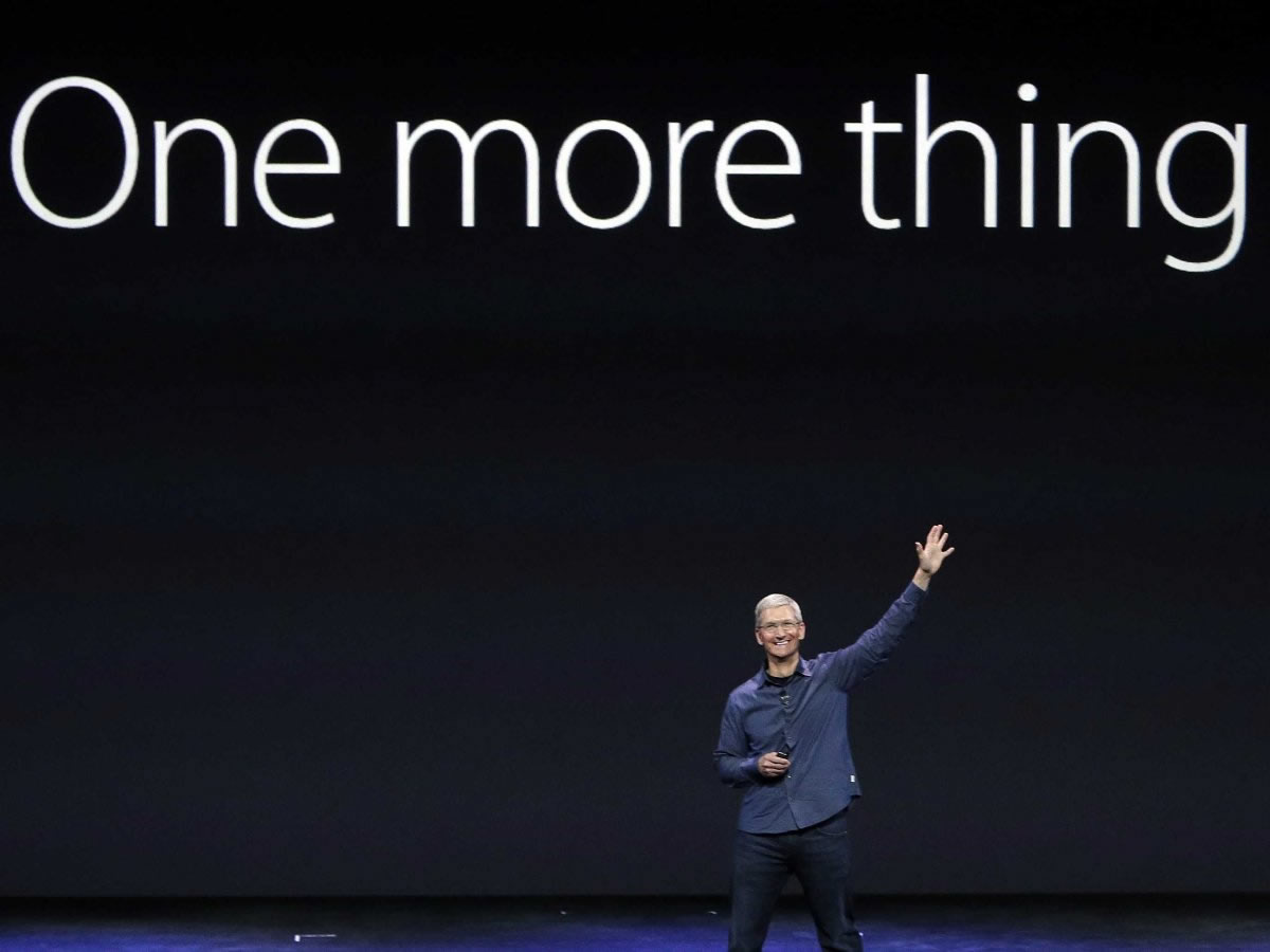 apple-tim-cook-iphone-iwatch-product-launch-13